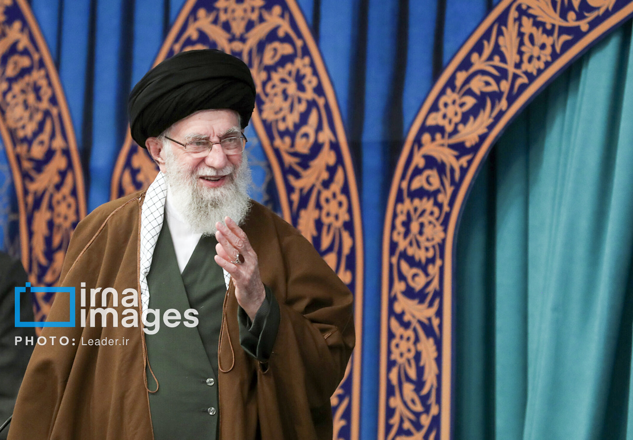 رهبری: عفو و کاهش حکم بیش از ۳۰۰۰ زندانی مورد تایید قرار گرفت!
