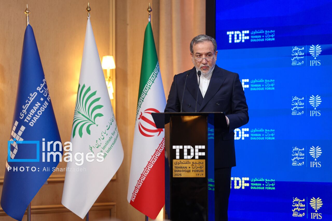 آراقچی: آینده ما نباید در اتاق‌های فکر قدرت‌های فرامنطقه‌ای شکل بگیرد!