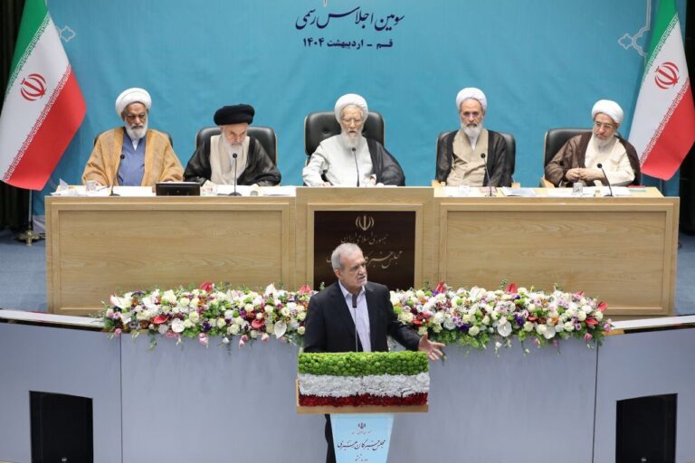اتحاد؛ اولویت نخست ایران و کشورهای مسلمان به گفته پزشک‌یار