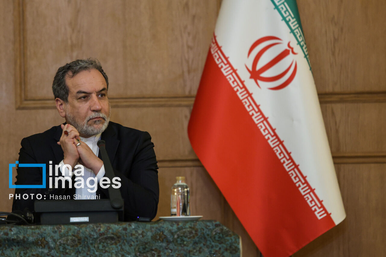 استفاده نادرست از مکانیزم «بازگشت فوری» برجام پیامدهای جدی خواهد داشت: وزیر خارجه