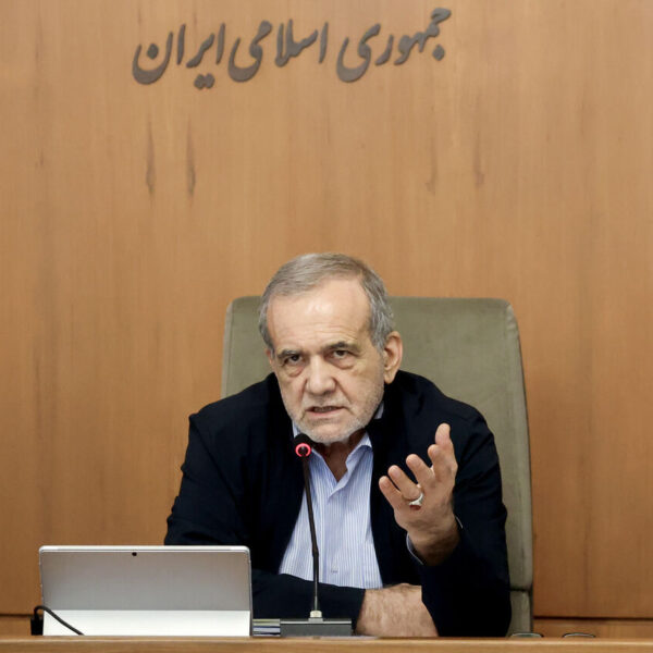 ایران با جدیت به دنبال توافق در مذاکرات است: رئیس‌جمهور پزشک‌یار
