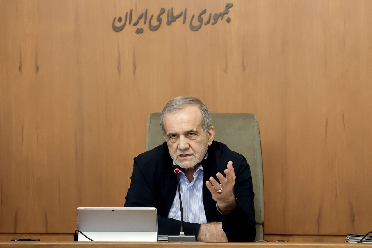 ایران با جدیت به دنبال توافق در مذاکرات است: رئیس‌جمهور پزشک‌یار