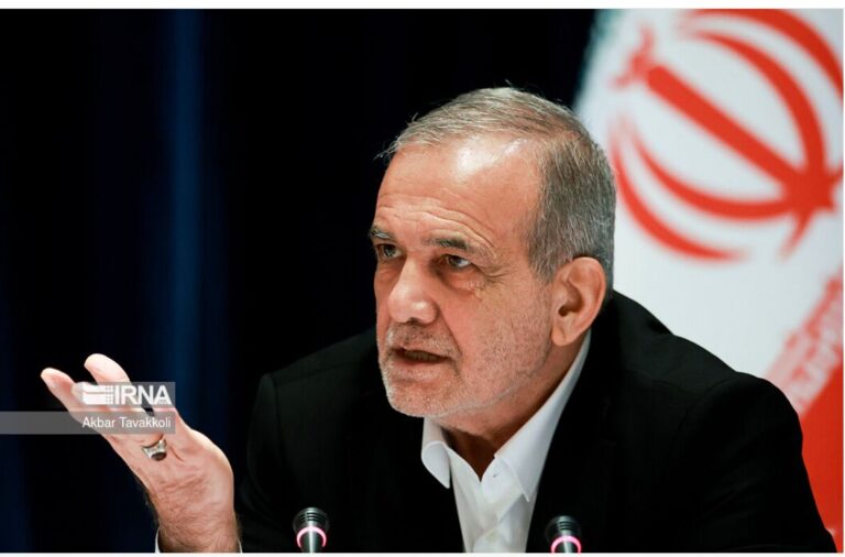 ایران در مذاکرات با آمریکا از اصول خود عقب‌نشینی نخواهد کرد: رئیس‌جمهور
