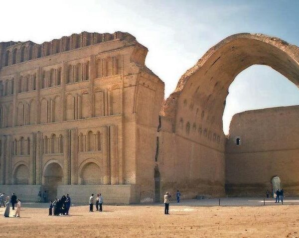 ایران در پی بازسازی طاق کسری در عراق؛ پیشنهاد همکاری تاریخی به همسایه غربی!