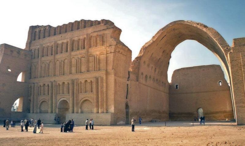 ایران در پی بازسازی طاق کسری در عراق؛ پیشنهاد همکاری تاریخی به همسایه غربی!