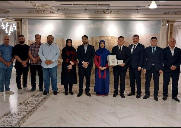 ایران و ازبکستان: آماده همکاری در عرصه تئاتر!