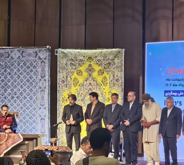 ایران، جشنواره ملی اولین اکولوژیدها در کرمان را برگزار کرد تا گردشگری پایدار را ترویج کند