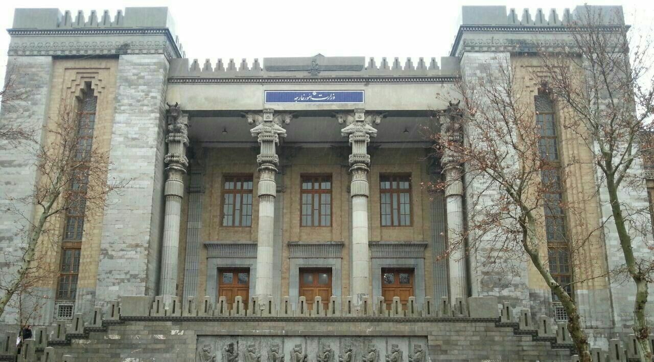 ایران، کاردار فرانسه را به خاطر اظهارات مداخله‌جویانه وزیر خارجه احضار کرد