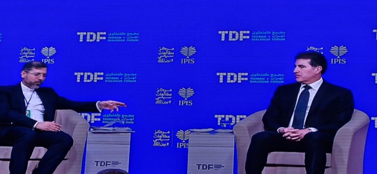 بارزانی: منطقه کردستان عراق خطری برای ایران نخواهد بود!