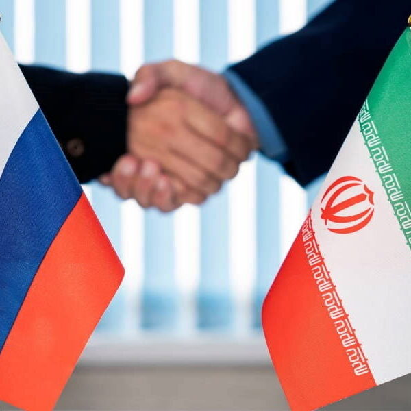 بازدیدکنندگان روسی از طریق اپلیکیشن میربی به پایانه‌های خرید ایرانی متصل شدند