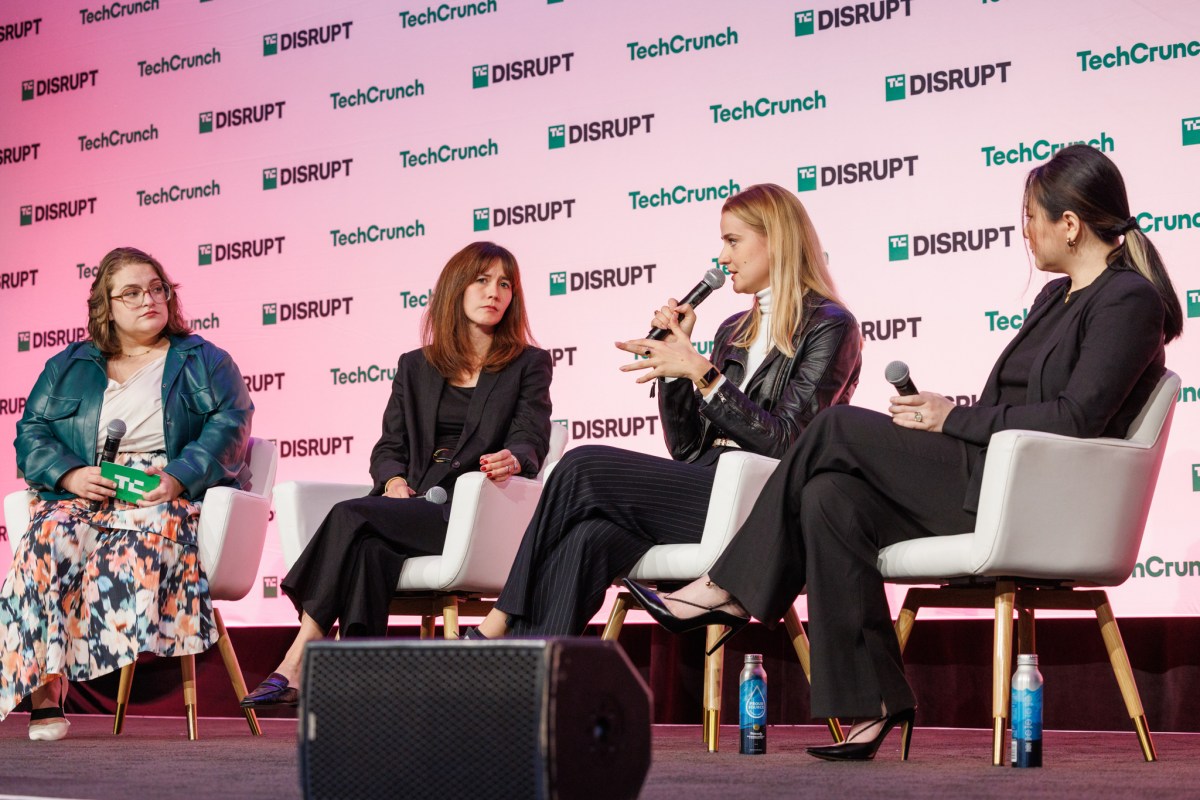 بحران اخلاقی در دنیای هوش مصنوعی: آرتیمس سیفورد و آيون استويکا در TechCrunch Sessions به چالش‌های فراروی AI می‌پردازند!