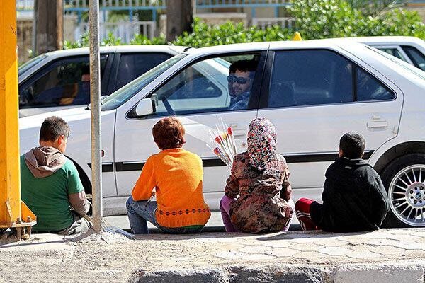بیش از 300 خانواده مهاجر با 'کودکان کار' دیپورت شدند!