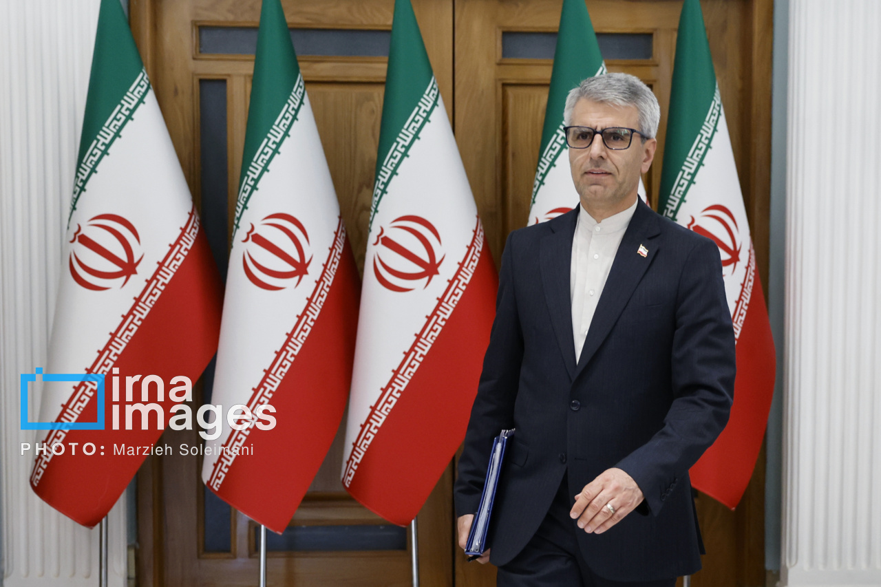 تیم مذاکره‌کننده ایران: دفاع قاطع از منافع و حقوق ملی، سخنگوی وزارت خارجه خبر داد