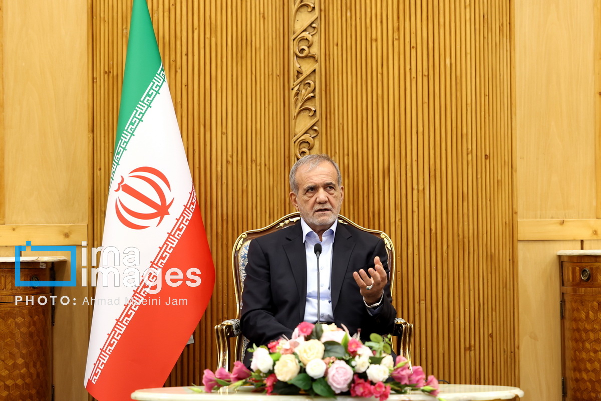 رئیس‌جمهور پزشکian: تحکیم روابط ایران و عمان قبل از سفر به مسقط