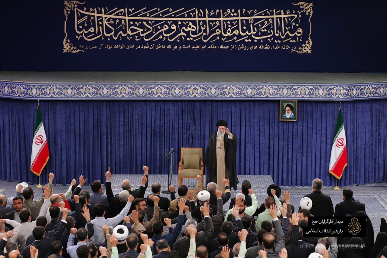 رهبر: اهمیت سیاسی مناسک حج در کلام ایشان