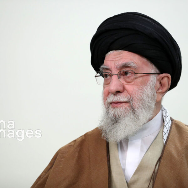 رهبر: نقش علمای دین در شکل‌گیری تمدن اسلامی نوین اهمیت دارد