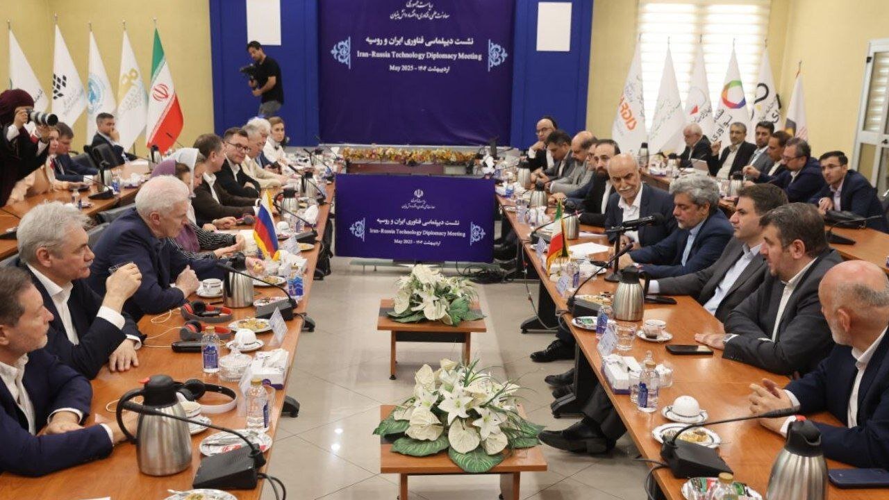روسیه باید همکاری با ایران در فناوری‌های نوظهور را تقویت کند: دستیار رئیس‌جمهور