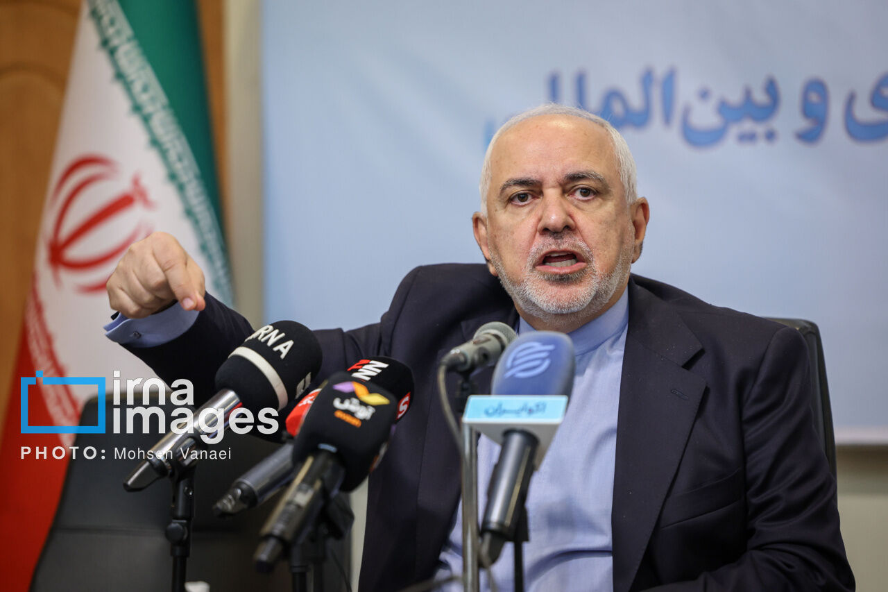 زاریف: هر ایرانی وطن‌پرست از تلاش‌های آمریکا برای تغییر نام خلیج فارس عصبانی خواهد شد!