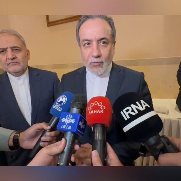 عراقچی: ایران روابط با پاکستان و هند را بسیار مهم می‌داند