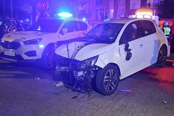 مجروح شدن هواداران در تصادف خودرو با جمعیت پیش از دربی بارسلونا