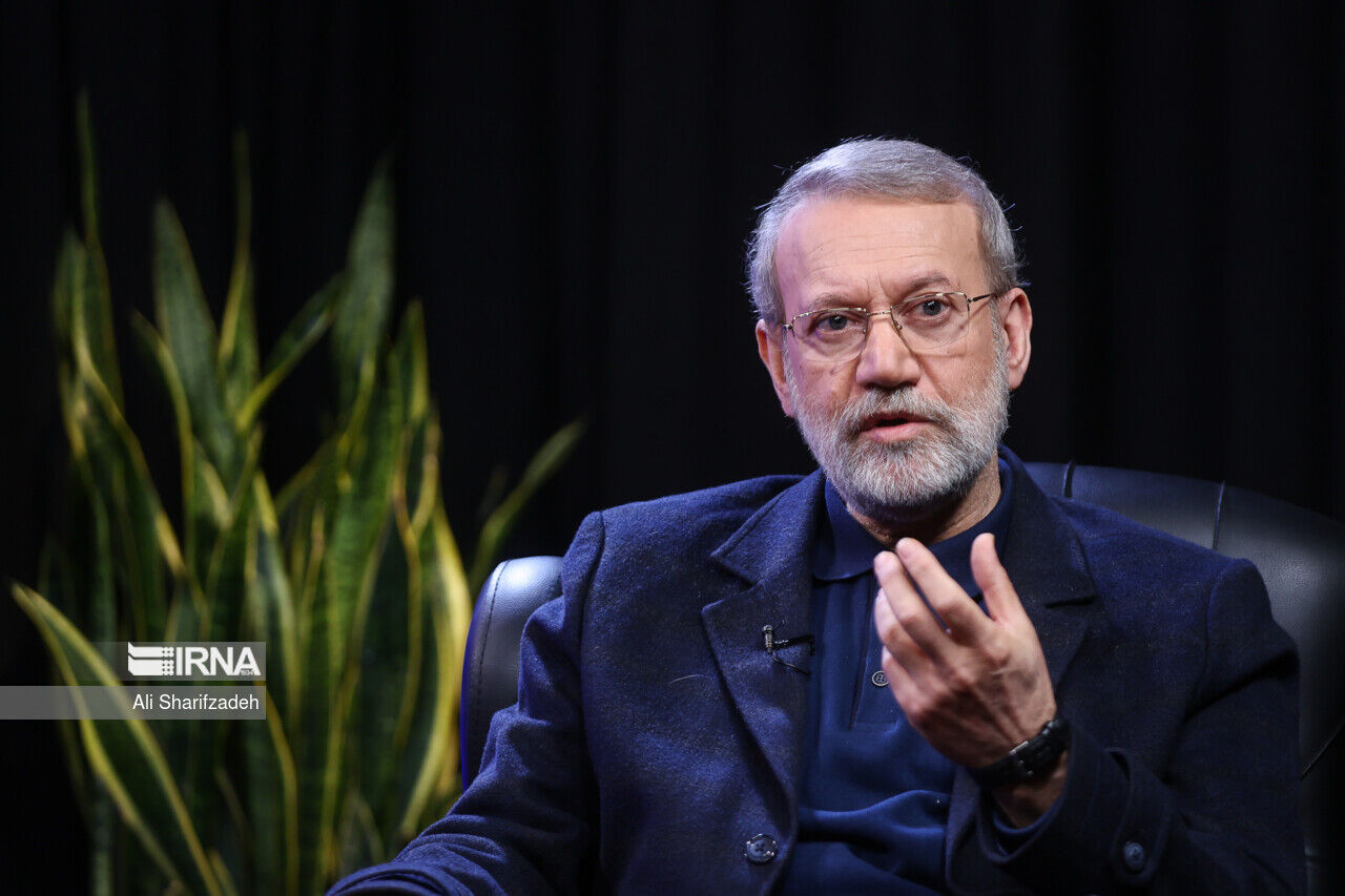 مذاکرات برنامه هسته‌ای ایران: مسائل سیاسی در برابر حقوقی، نظر مشاور رهبر