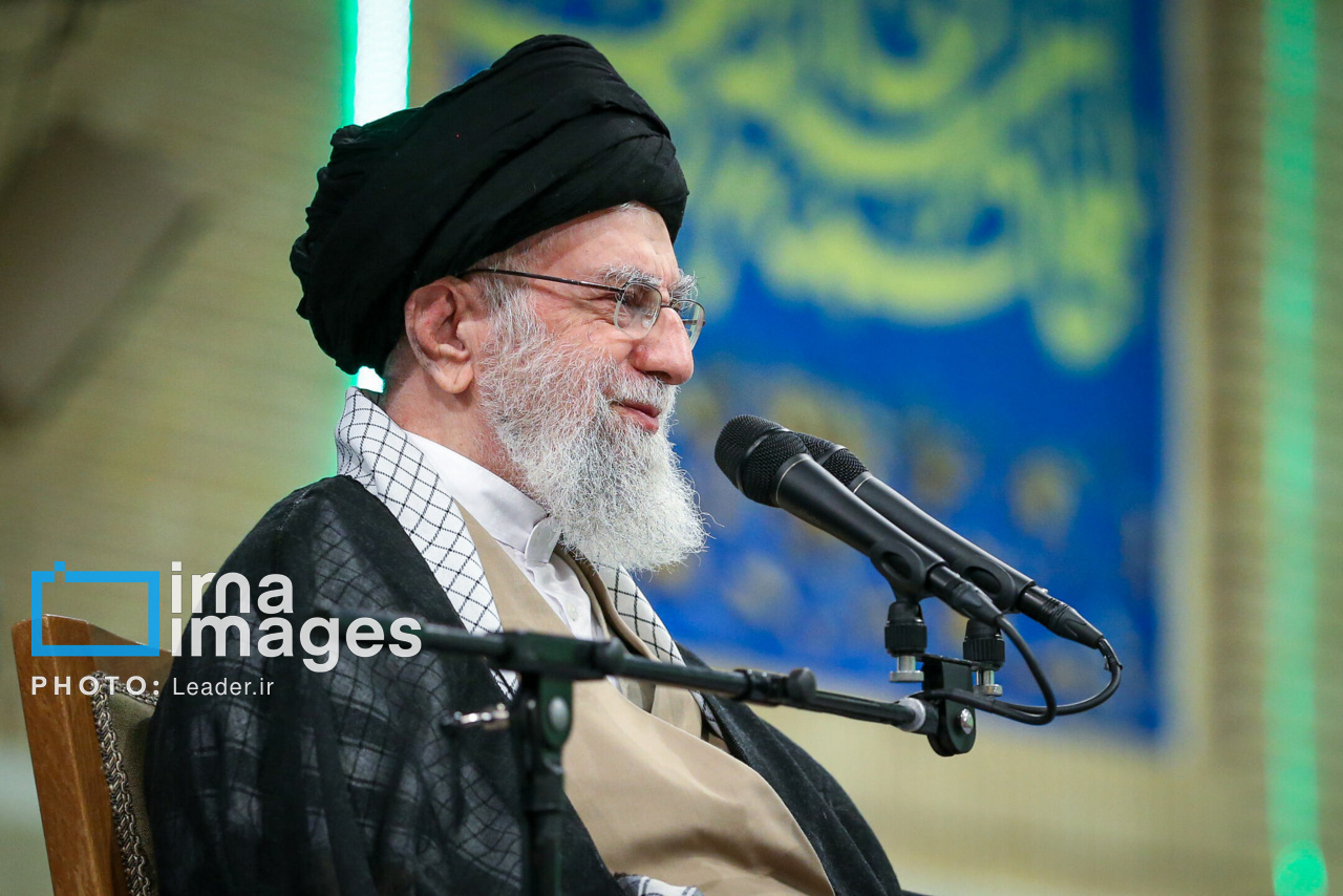 معلمان از سرتاسر ایران با آیت‌الله خامنه‌ای دیدار می‌کنند: فرصتی برای شنیدن صدای آموزش و پرورش!