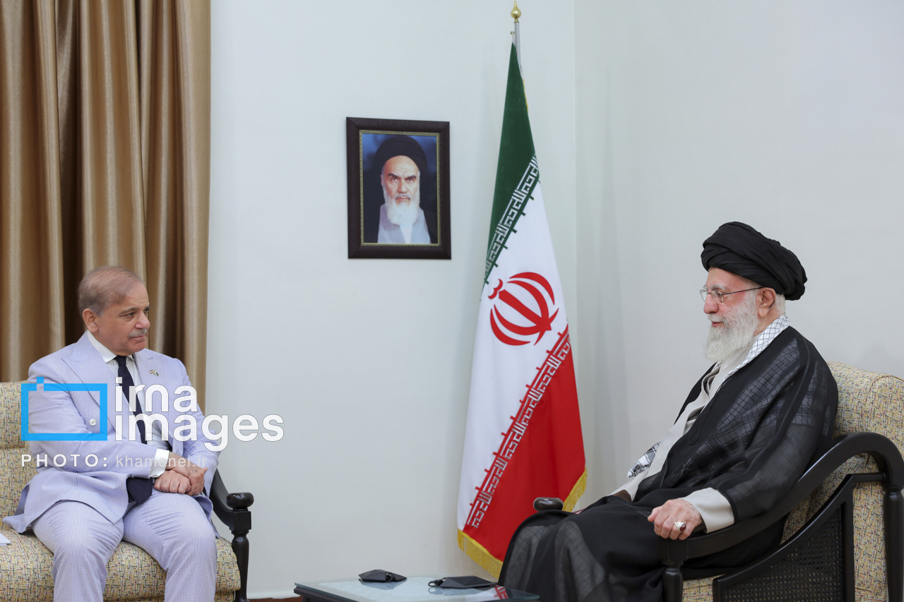 پاکستان به تقویت همکاری‌های استراتژیک با ایران متعهد است: نخست‌وزیر شریف