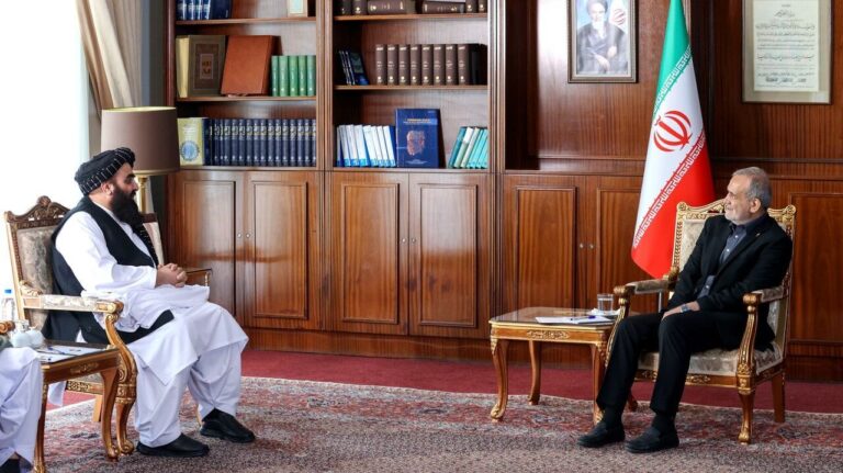 پزشکیان: ایران آماده همکاری با افغانستان برای حل مسائل موجود