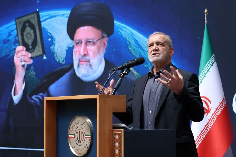 پیشنهاد رئیس پزشکian: مسلمانان، برای مقابله با ظلم و بی‌عدالتی متحد شوید!