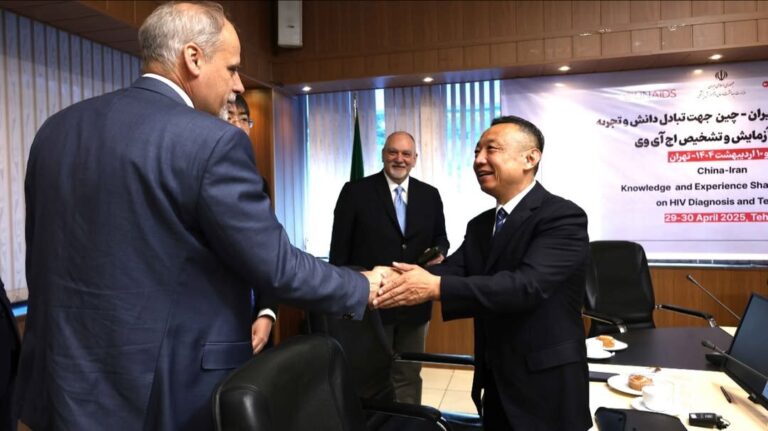 چین و UNAIDS: همکاری برای تقویت واکنش سریع ایران به HIV