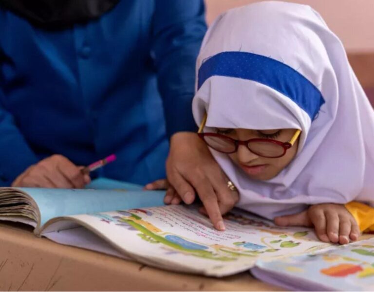 کارگاه آموزشی با موضوع "آموزش کودکان در شرایط اضطراری" توسط هلال احمر و یونیسف برگزار شد